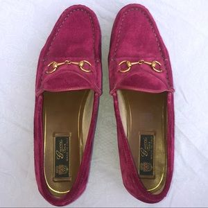 Authentic Gucci magenta horsebit Loafers